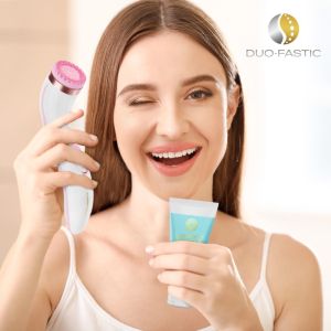 ЧЕТКА ЗА ЛИЦЕ 4 В 1 - LUMINEO PRO HOME SPA + ГЕЛ ЗА ВСИЧКИ ТИПОВЕ КОЖА 100 мл - РОЗОВА